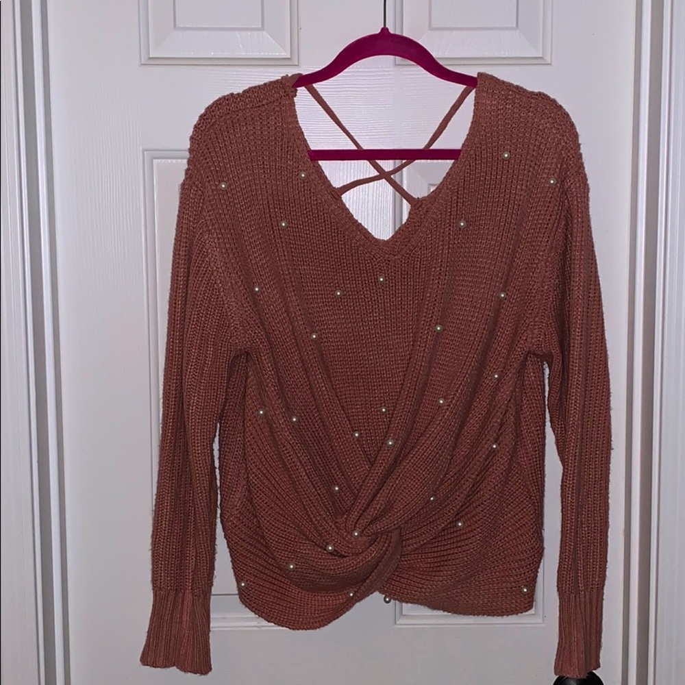 Rose pink sweater w/ pearls
